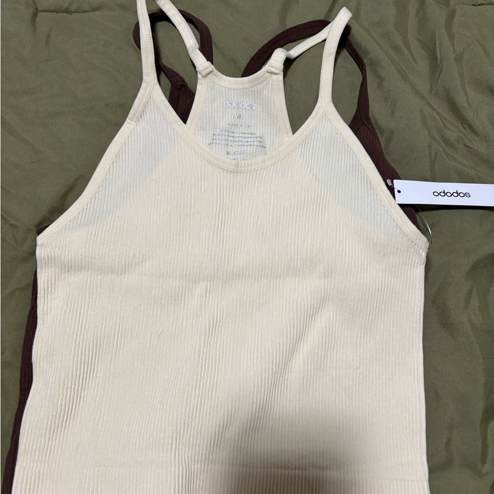 Three pack Amazon tanks - Picture 4 of 5